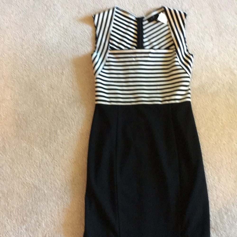 White House Black Market dress nwt size small